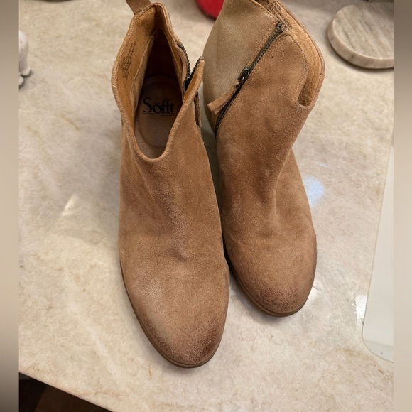 Sofft beige leather booties Sz 9 - Picture 2 of 16